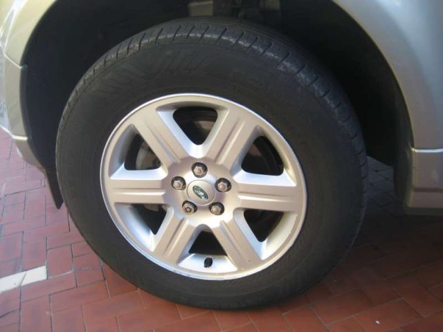LAND ROVER FREELANDER 2.2 TD4 SW S - foto 12