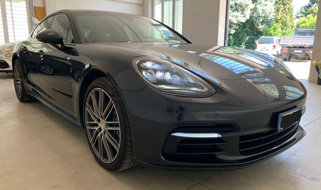 PORSCHE Panamera 3.0 Immagine 1