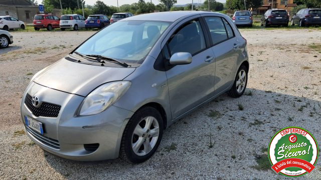 TOYOTA Yaris 1.4 D-4D 5 porte Sol Immagine 0