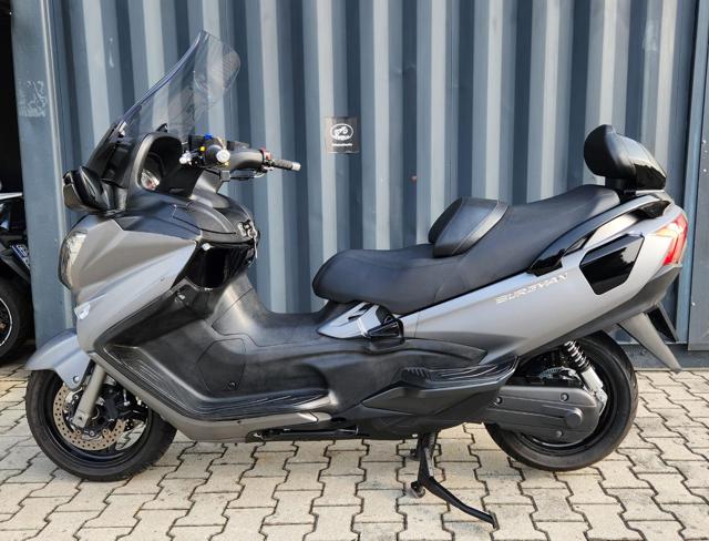 SUZUKI Burgman 650 2013-2017 executive Immagine 1