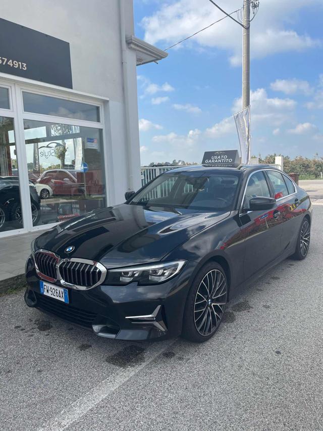 BMW 320 d Luxury Immagine 4