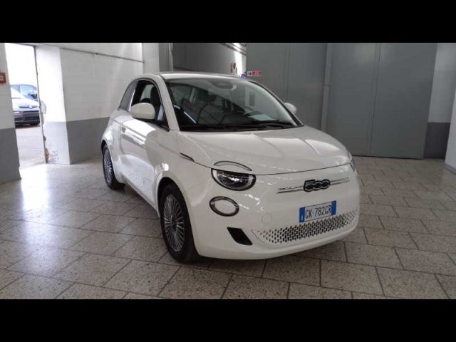 FIAT 500 La Nuova  Serie1 La Nuova  - Icon Berlina Immagine 1