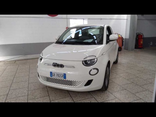 FIAT 500 La Nuova  Serie1 La Nuova  - Icon Berlina Immagine 2