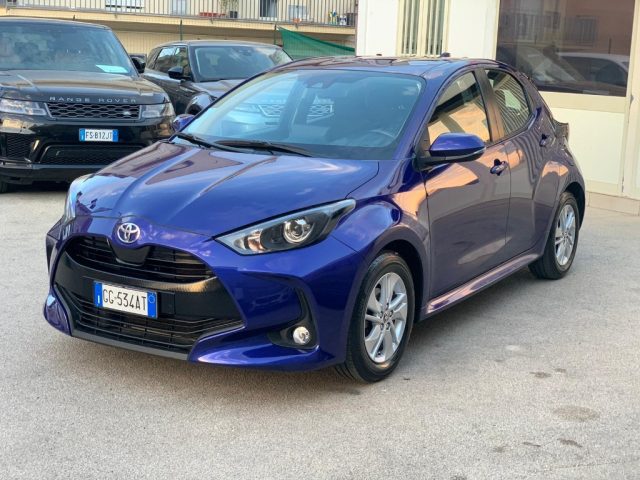 TOYOTA Yaris 1.0 5 porte Business Immagine 2