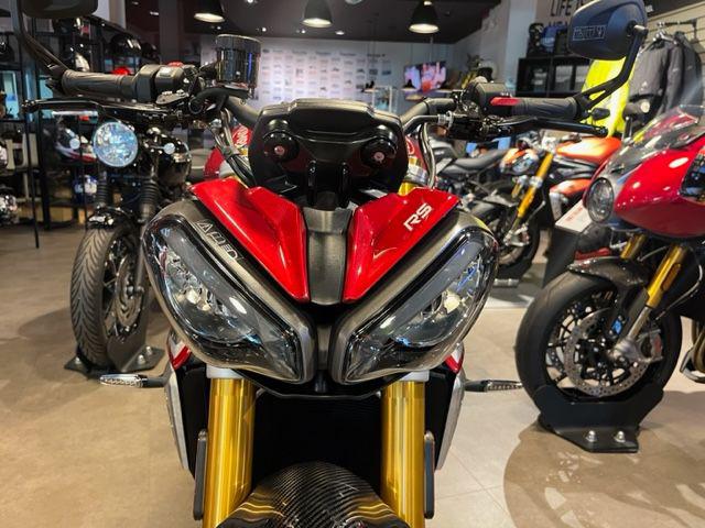 TRIUMPH Speed Triple 1200 RS CARNIVAL RED 2024 Immagine 2