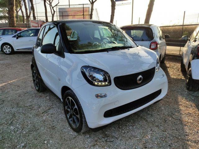 SMART ForTwo 1.0 Youngster OK NEOPATENTATI CRUISE,CLIMA .. Immagine 3