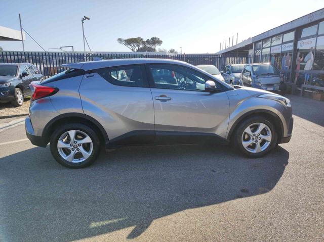 TOYOTA C-HR 1.8 Hybrid E-CVT con rottamazione -?1500 Immagine 4