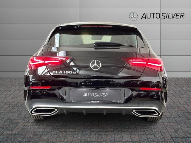 MERCEDES-BENZ CLA 180 d Automatic AMG Advanced Plus Immagine 3