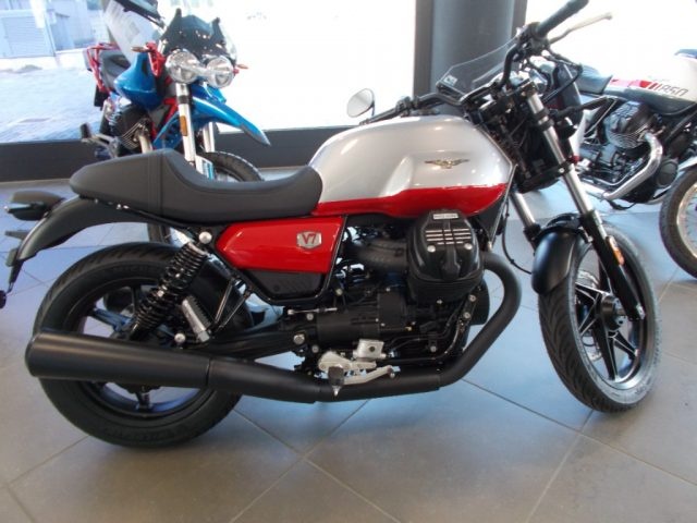 MOTO GUZZI V7 CORSA Immagine 1