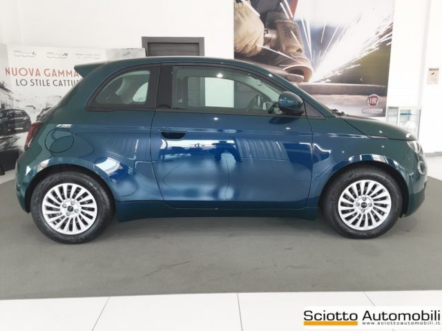 FIAT 500 Berlina 42 kWh Immagine 1