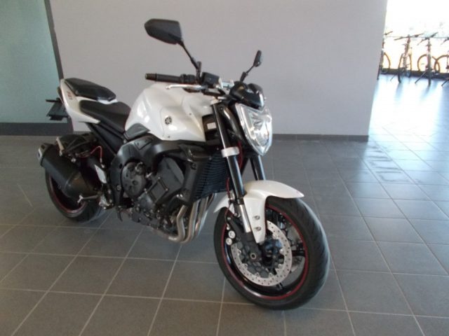 YAMAHA FZ1 . Immagine 0