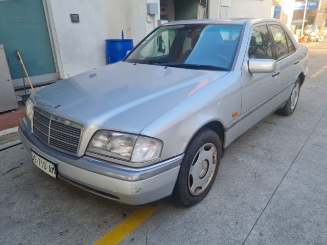 MERCEDES-BENZ C 180 cat Elegance Immagine 0