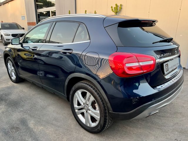 MERCEDES-BENZ GLA 200 d Automatic Enduro Activity Immagine 1