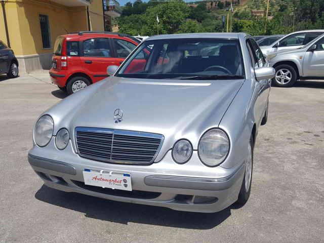 MERCEDES-BENZ E 270 CDI cat Elegance Immagine 0