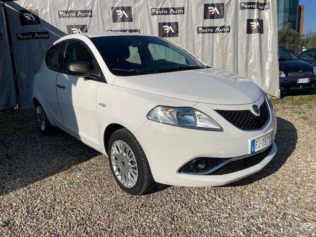 LANCIA Ypsilon 1.2 69 CV 5 porte GPL Ecochic Silver Immagine 2