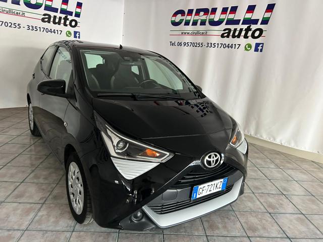 TOYOTA Aygo Connect 1.0 VVT-i 72CV 5 porte x-business Immagine 1