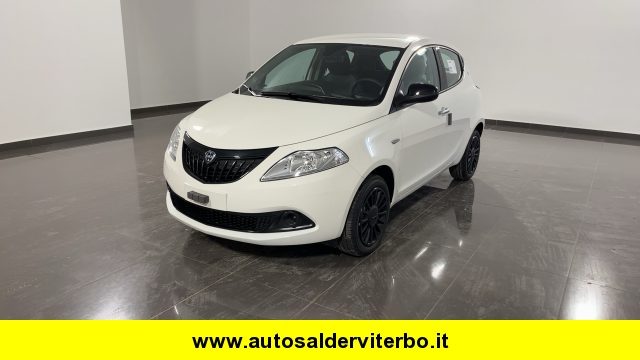 LANCIA Ypsilon 1.0 FireFly 5 porte S&S Hybrid Silver Immagine 0