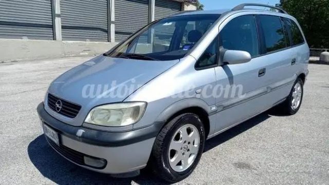 OPEL Zafira diesel Immagine 0