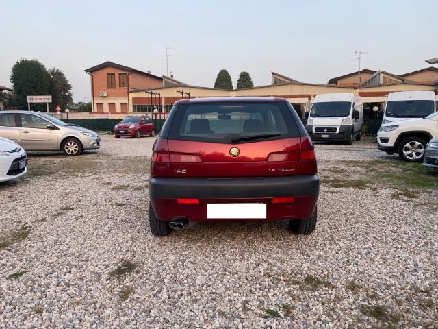 ALFA ROMEO 145 1.4i 16V Twin Spark cat L Immagine 4