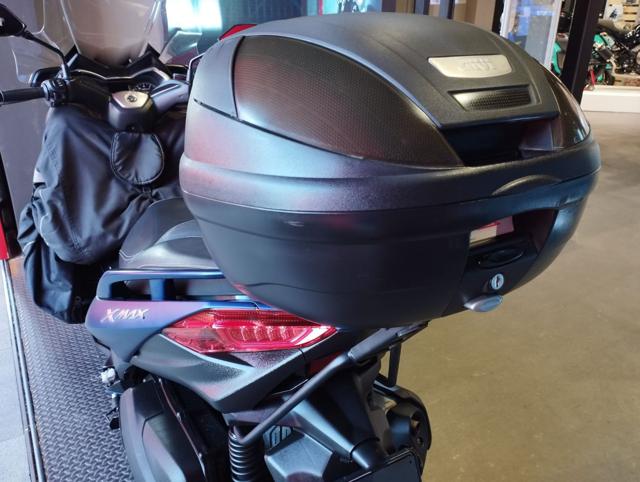 YAMAHA X-MAX 300 ICON Immagine 4