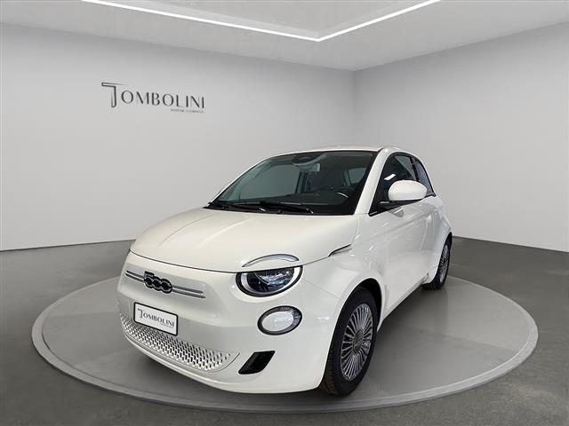 FIAT 500 e 42 kWh Icon Immagine 1