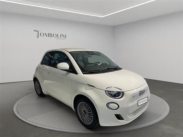 FIAT 500 e 42 kWh Icon Immagine 2