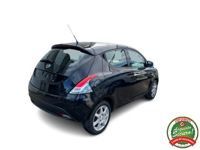 LANCIA Ypsilon 1.2 69 CV 5 porte Gold Immagine 1