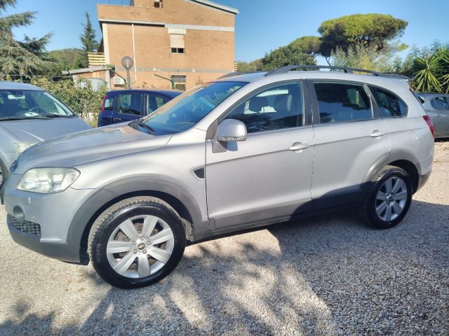 CHEVROLET Captiva 2.0 VCDi LTX Immagine 2