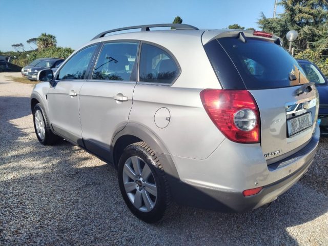 CHEVROLET Captiva 2.0 VCDi LTX Immagine 3