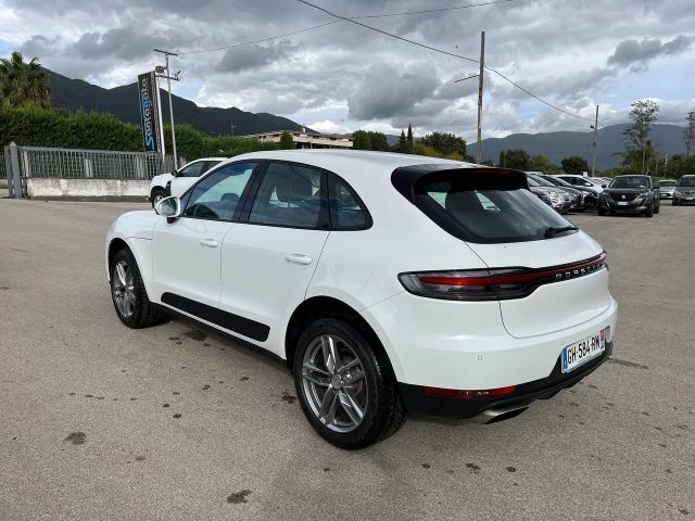 PORSCHE Macan 2.0 Immagine 4