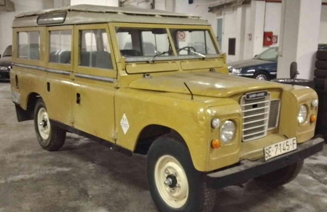 LAND ROVER Defender 109 DIESEL 6 POSTI Immagine 0