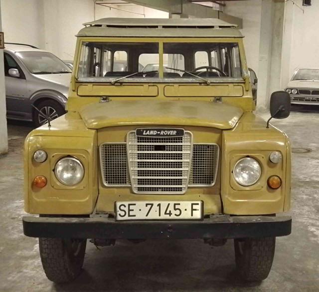 LAND ROVER Defender 109 DIESEL 6 POSTI Immagine 1