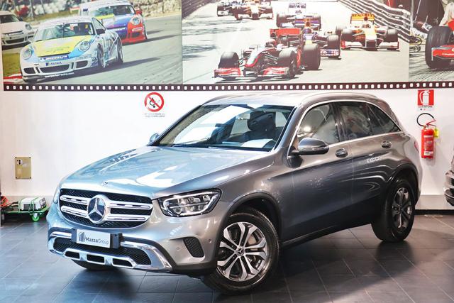 MERCEDES-BENZ GLC 200 Grigio Selenite metallizzato