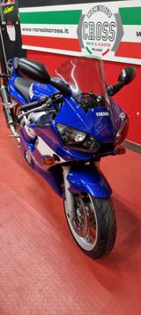 YAMAHA YZF R6 - PRIMA SERIE