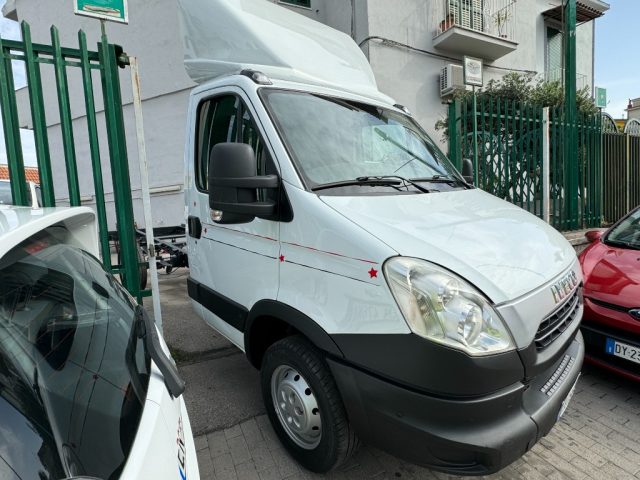 IVECO Daily 35S13 2.3 HPT PM Cabinato CHASSIS Immagine 2