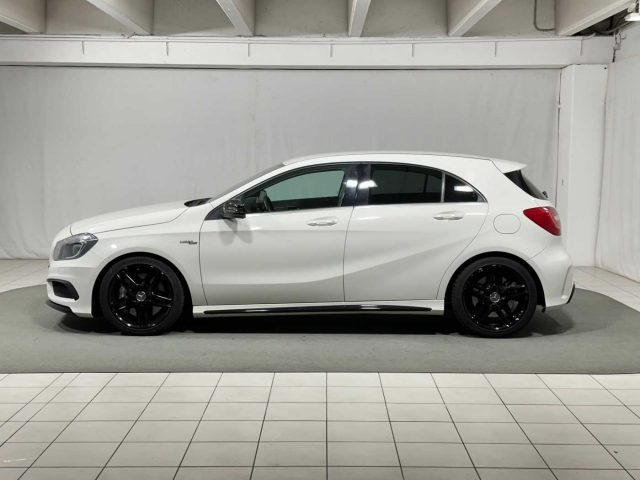 MERCEDES-BENZ A 45 AMG 4Matic Immagine 1