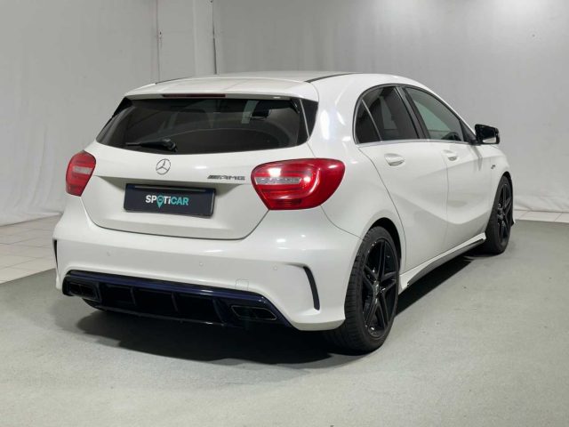 MERCEDES-BENZ A 45 AMG 4Matic Immagine 4