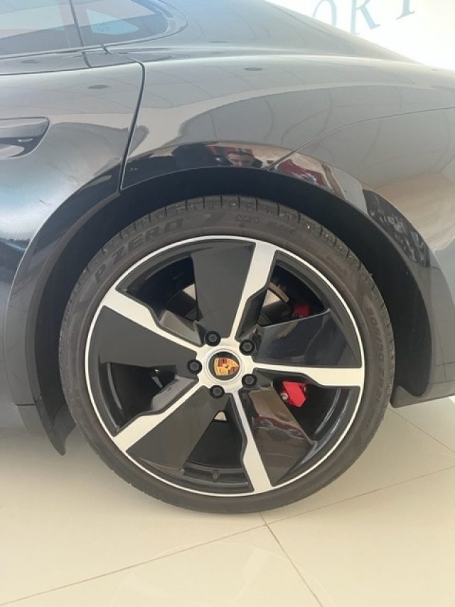 PORSCHE Taycan 4S Performance Immagine 4