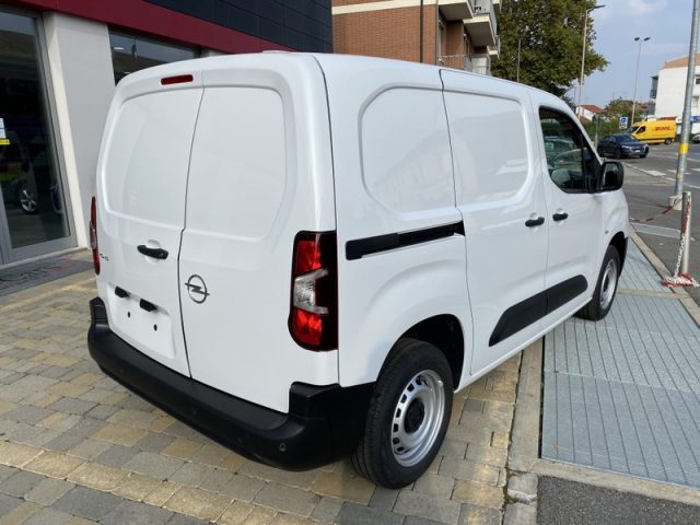 OPEL Combo Cargo 1.5 Diesel 100CV PC 650kg Edition 3 POSTI Immagine 4