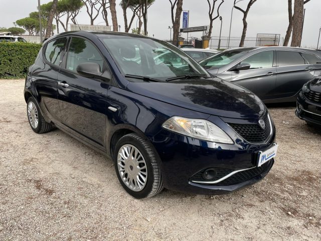 LANCIA Ypsilon 1.2 69cv OK NEOPATENTATI .. Immagine 1