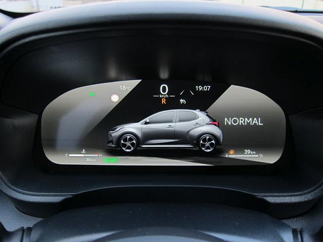 TOYOTA YARIS 1.5 HYBRID 130CV GR SPORT MODELL - foto 32