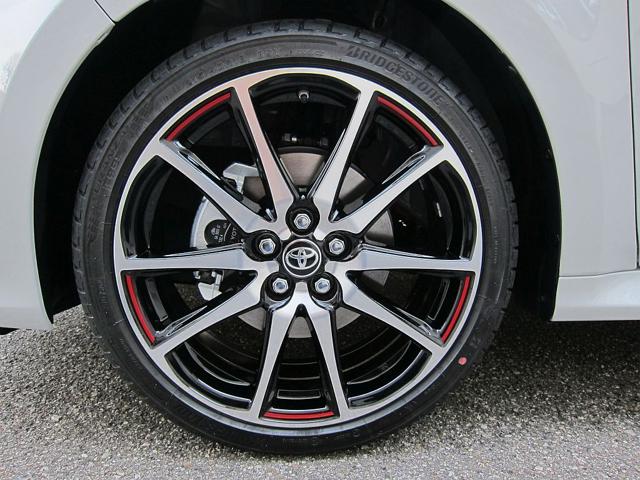 TOYOTA YARIS 1.5 HYBRID 130CV GR SPORT MODELL - foto 14