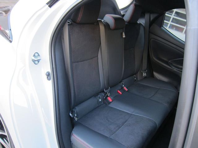 TOYOTA YARIS 1.5 HYBRID 130CV GR SPORT MODELL - foto 24