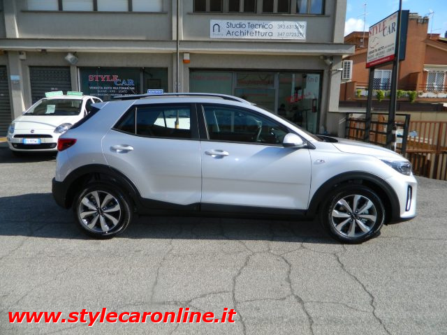 KIA Stonic 1.2 ECOGPL 82CV Urban - NUOVA ITALIANA Immagine 3