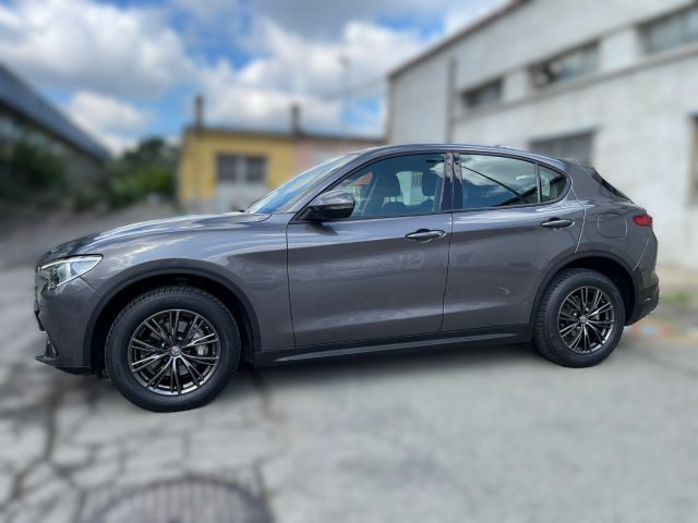 ALFA ROMEO Stelvio 2.2 Turbodiesel 180 CV AT8 Q4 Business Immagine 4