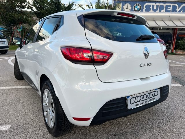 RENAULT Clio dCi 8V 75 CV 5 porte Immagine 2