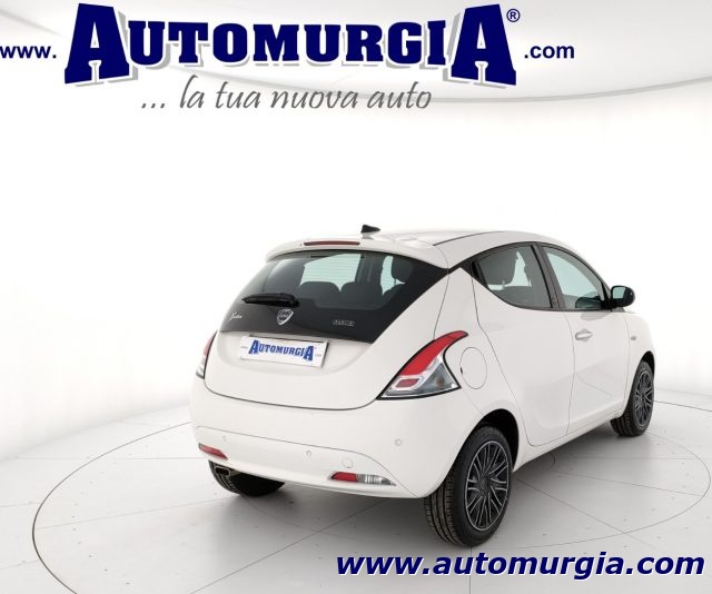 LANCIA Ypsilon 1.0 FireFly 5 porte S&S Hybrid Ecochic Gold Immagine 3