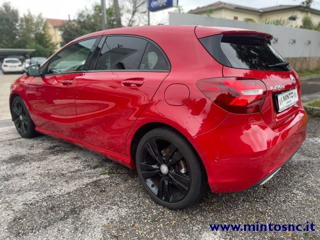 MERCEDES-BENZ A 200 d Automatic Sport Immagine 1