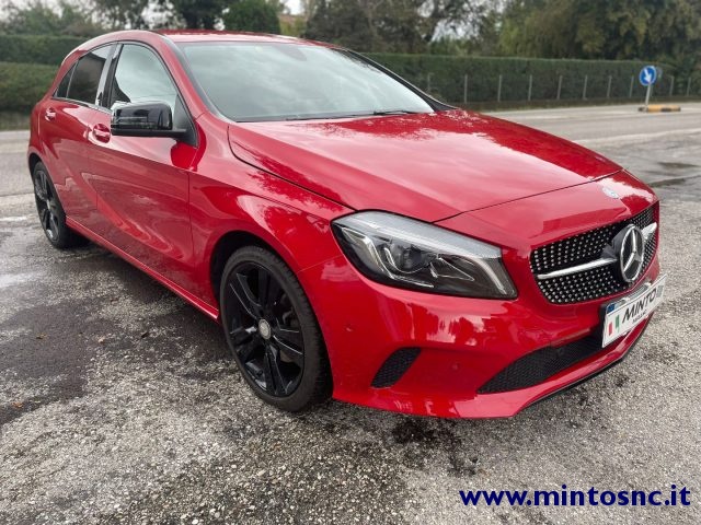 MERCEDES-BENZ A 200 d Automatic Sport Immagine 3