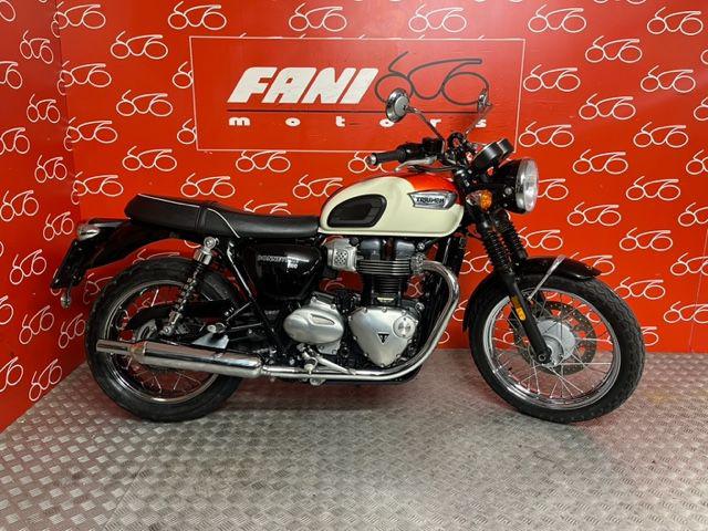 TRIUMPH Bonneville T100 2018 Immagine 0